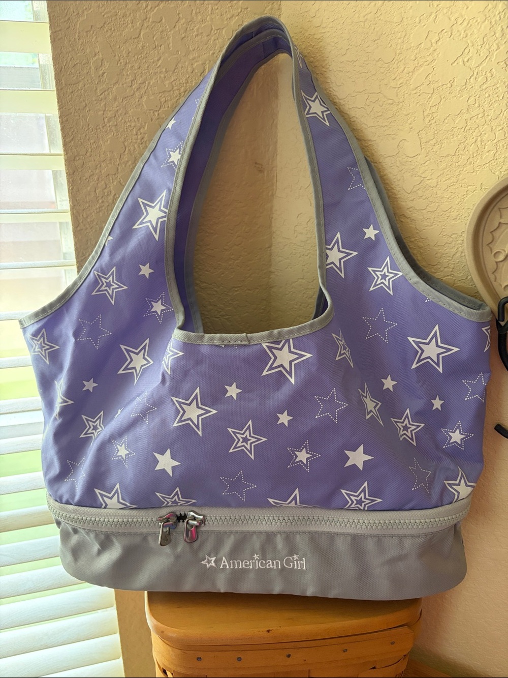 American Girl Lavender Star-print seated carry bag tote